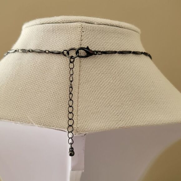 Necklace Gunmetal Tone Red Pink Geometric Necklace with Pendant #0087 - Picture 7 of 12